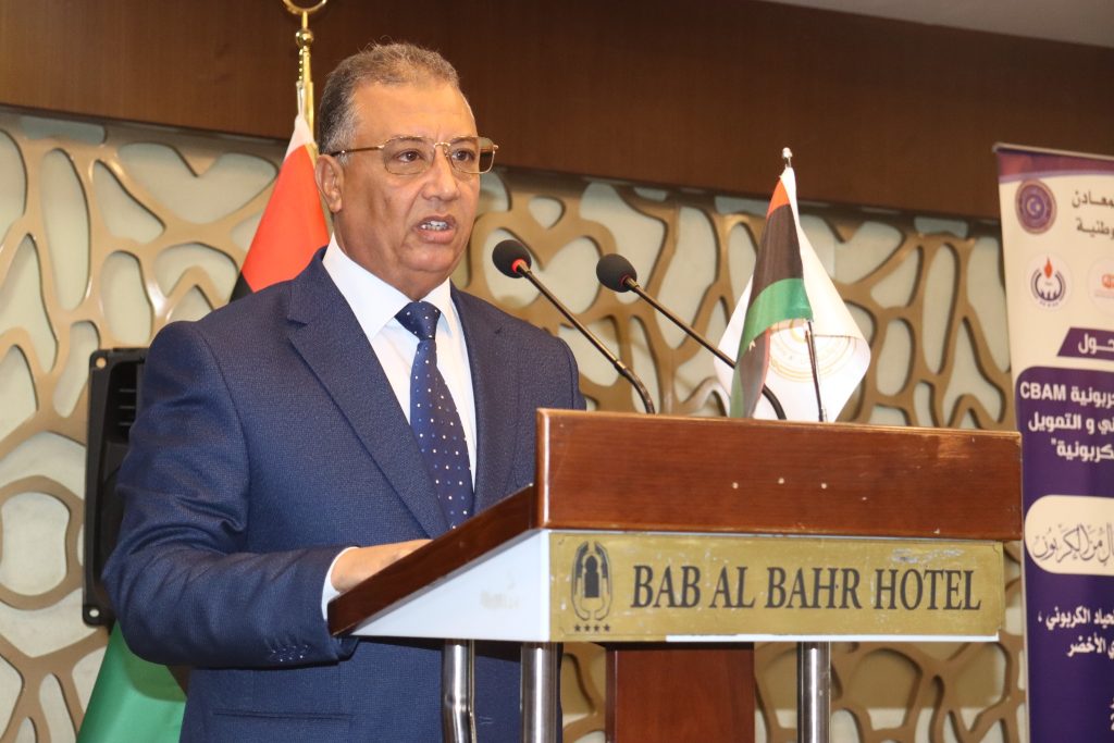 وكيل وزارة البيئة يشارك في ورشة عمل حول آلية تعديل الحدودية الكربونية CBAM وبرامج الدعم الفني والتمويل 2 الوكيل