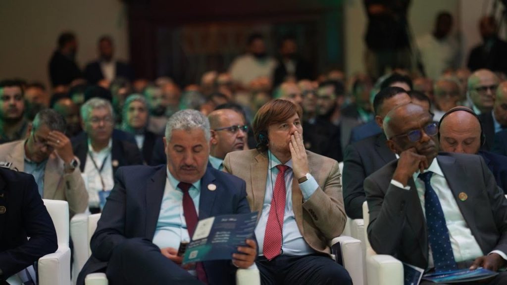 السيد / معالي وزير البيئة يشارك في افتتاح فعاليات الملتقى الأول لخبراء ليبيا 3 ليبيا 2