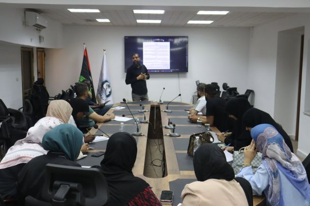 انطلاق دورة تدريبية بديون وزارة البيئة حول قانون علاقات العمل رقم ( 12 ) لسنة (2010م ) 1 %D9%82%D8%A7%D9%86%D9%88%D9%86 12 0d80ad57